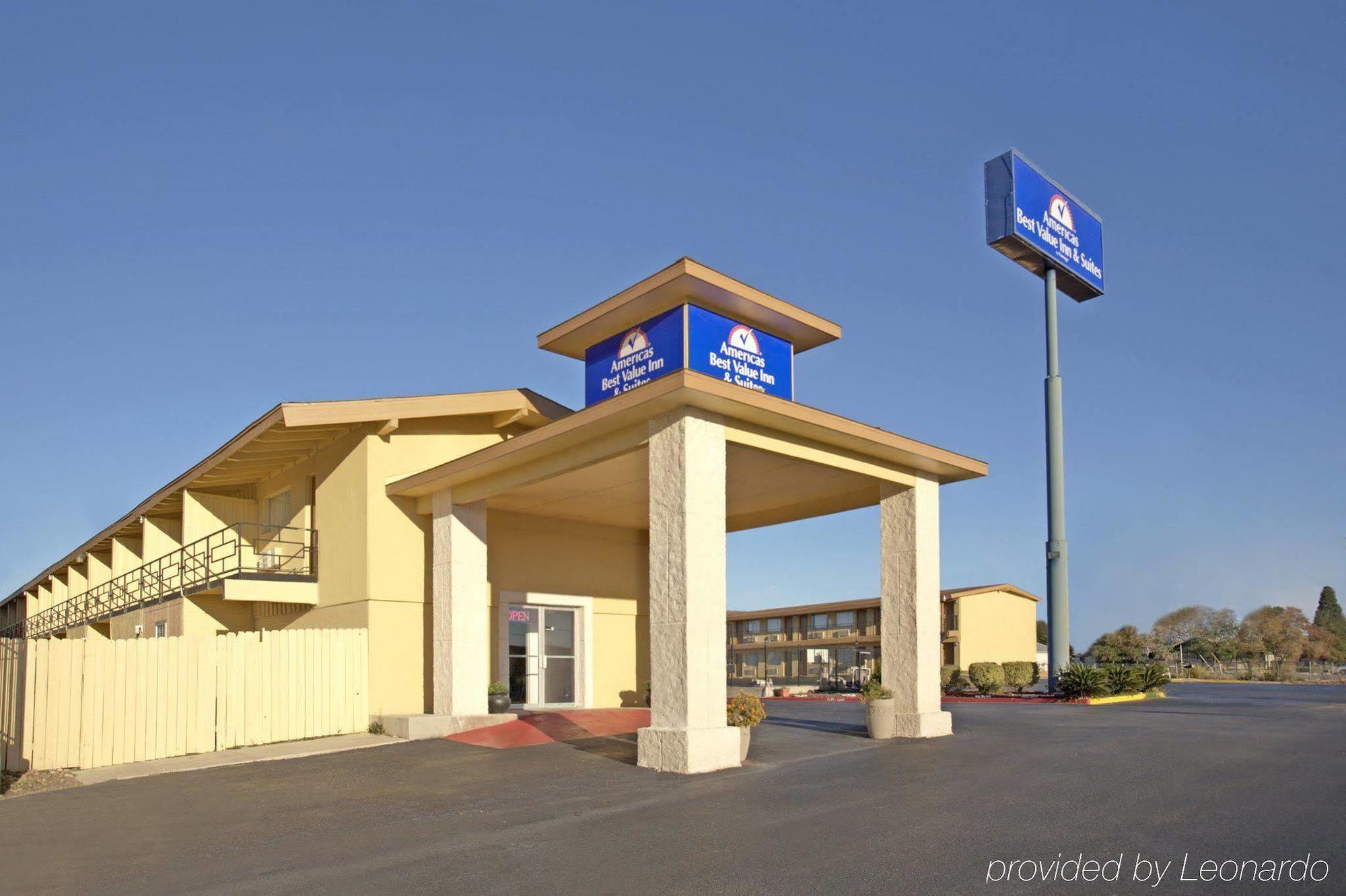 Travelodge By Wyndham New Braunfels Exterior foto